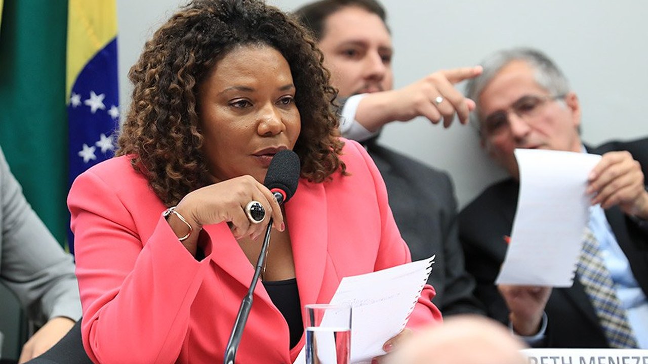 Comissão de Educação recebe ministra da Cultura nesta terça