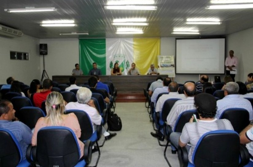 Arapiraca e governo assinam acordo para gestão de resíduos solídos