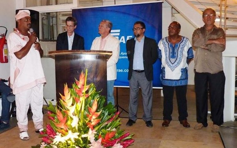 Livro destaca influência da cultura afrodescendente no Estado