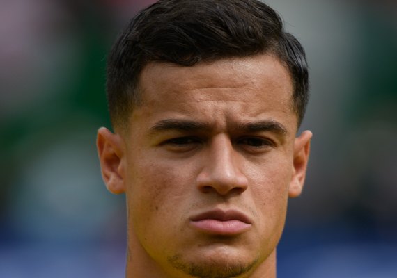 Philippe Coutinho tem o nome registrado no BID e está liberado para estrear no Vasco