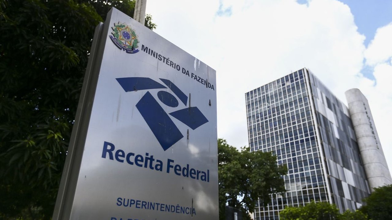 Governo vai taxar rendimentos no exterior para compensar aumento da faixa de isenção do IR