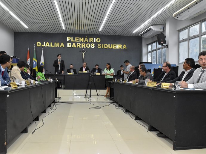 Prefeito Marcelo Beltrão acompanha início dos trabalhos legislativos do 2º semestre