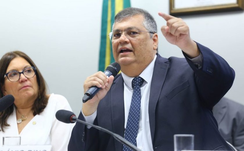 Dino determina permissão de entrada com garrafas de água e 'ilhas de hidratação' em shows