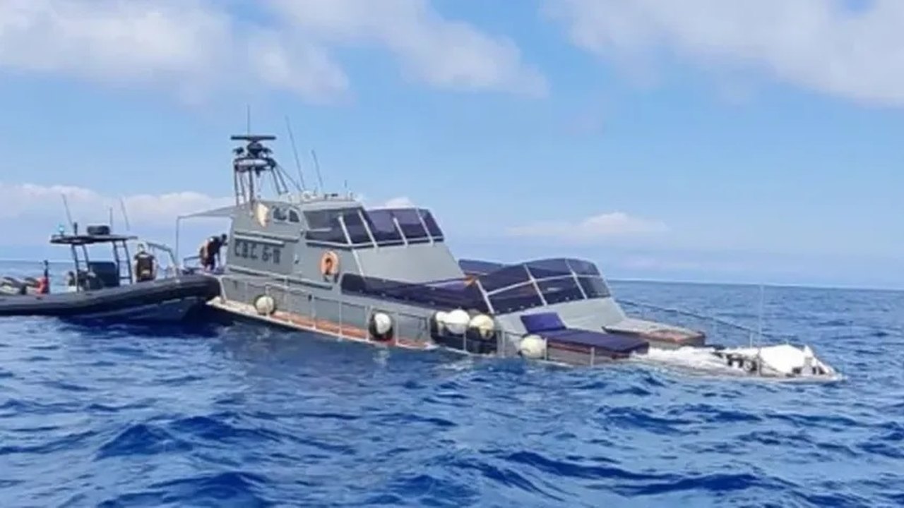 Iate usado pela Princesa Diana em último verão com Dodi Fayed afunda após batida no Mediterrâneo