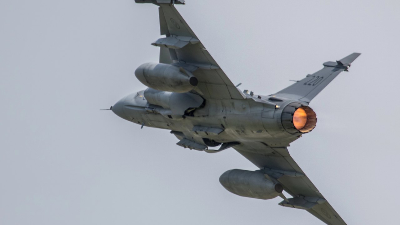 Ações da sueca Saab sobem após anúncio de que fornecerá caças Gripen para a Tailândia