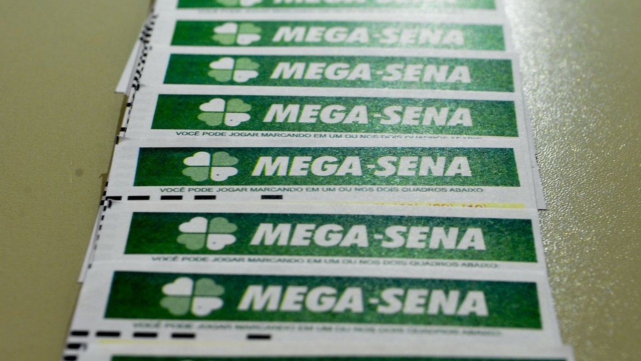 Mega-Sena acumula e prêmio vai a R$ 42 milhões; veja dezenas sorteadas