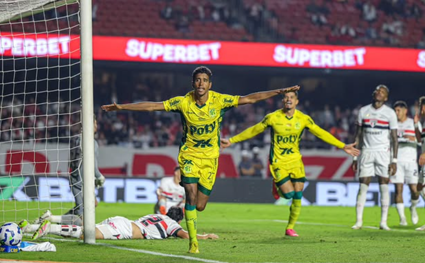 São Paulo dá vexame, perde do Mirassol no MorumBis e segue pífio em casa no Brasileirão