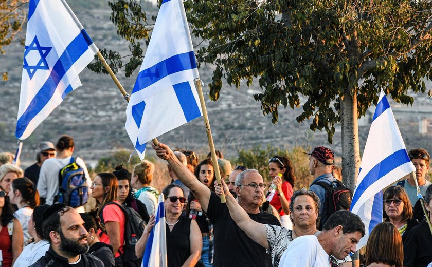 Israel suspende proibição de reuniões em massa em meio a trégua com o Líbano