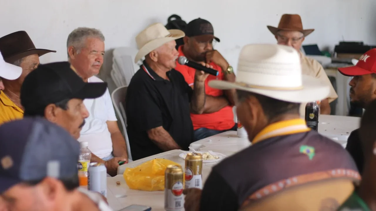 Celebrando a cultura sertaneja, boiadeiros e poetas mantém tradição viva em encontro neste sábado (22)