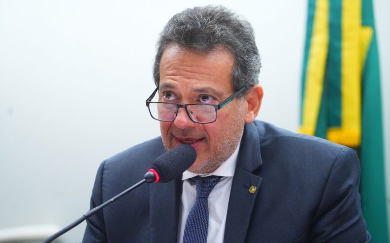 Especialistas admitem excesso de isenções fiscais, mas criticam possibilidade de corte linear