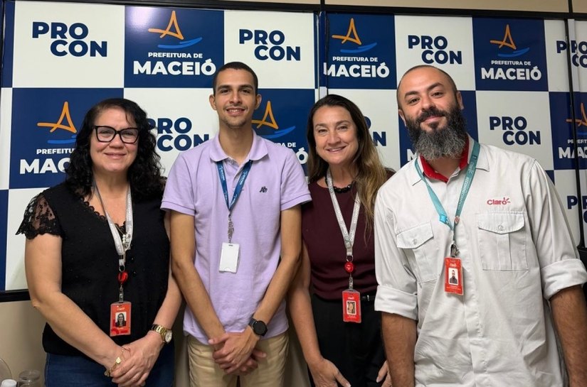 Procon Maceió se reúne com empresa de telefonia para discutir melhoria dos serviços