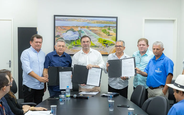 Em reunião com lideranças da agricultura familiar, prefeito Luciano anuncia programa para ampliar perfuração de poços artesianos