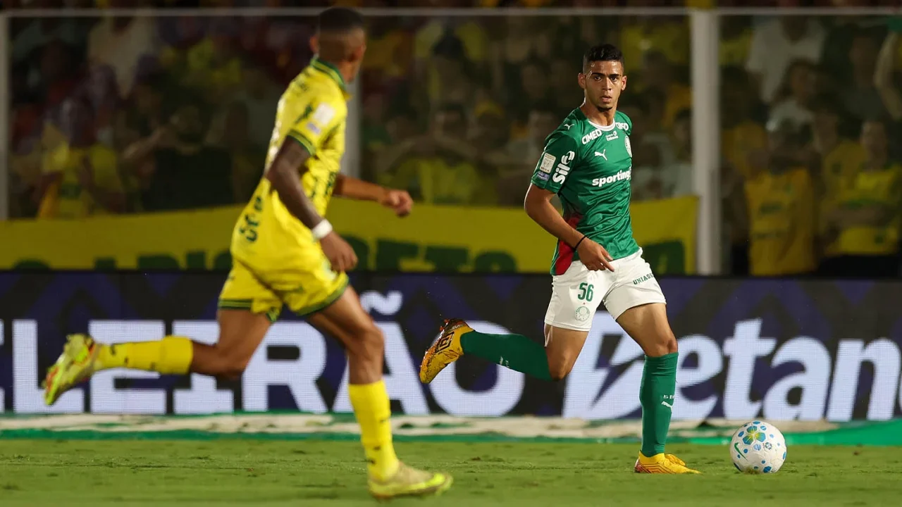 Palmeiras decepciona e empata com o Mirassol, enquanto Flamengo se aproxima na tabela