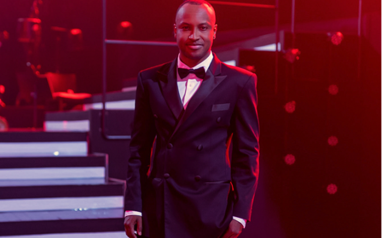 Thiaguinho grava DVD de 20 anos de carreira