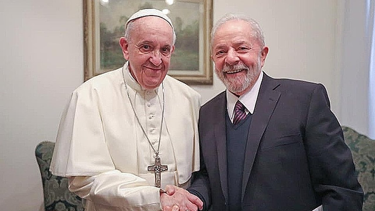 Lula convida Papa Francisco para visitar Brasil