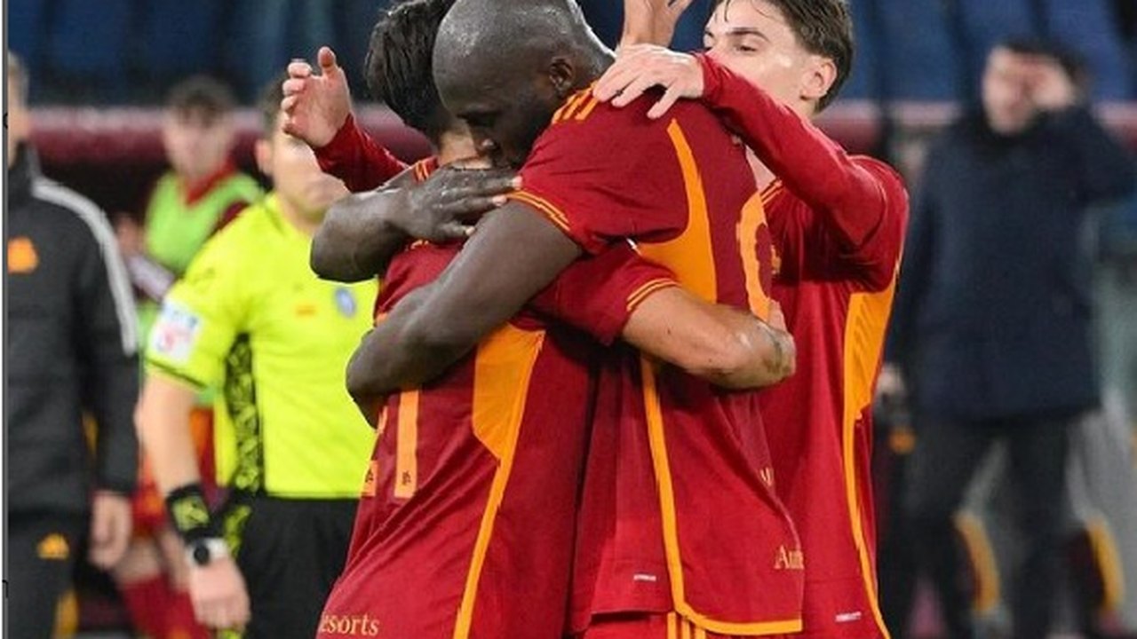 Roma vence de virada, avança na Copa da Itália e confirma clássico com a Lazio