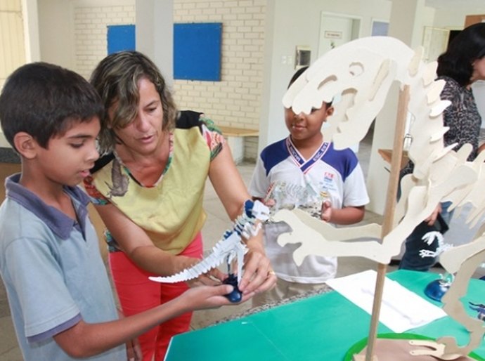 Educadores participam de políticas ambientais para o ambiente escolar