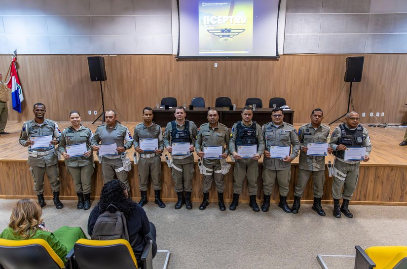 PM celebra 41 anos do BPRv e conclui curso de especialização