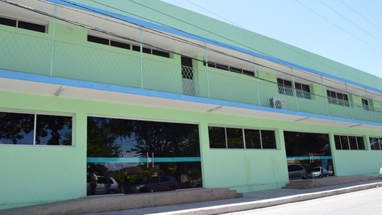 Estado reabre II Centro de Saúde e prefeitura assume os serviços