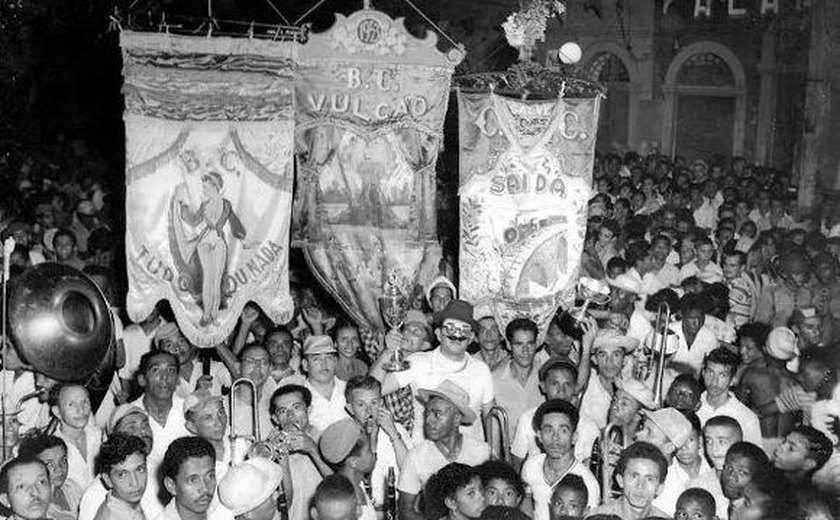 Programa &#8216;IZP na Folia&#8217; relembra os saudosos carnavais do passado