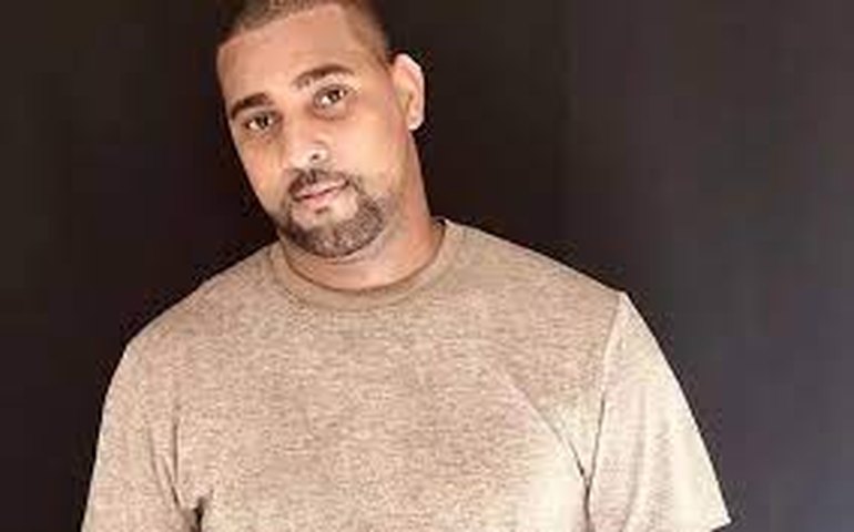 Esposa lamenta morte do ator Edson Caldas e presta homenagem: 'Te amarei eternamente'