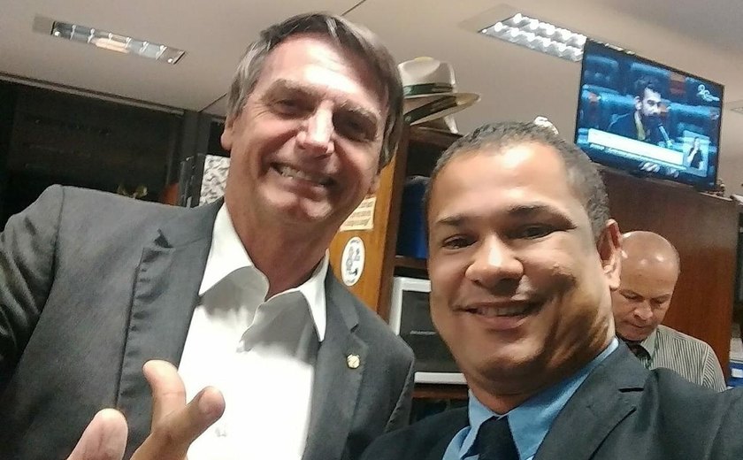Candidato a vereador de Bolsonaro em Maceió é derrotado