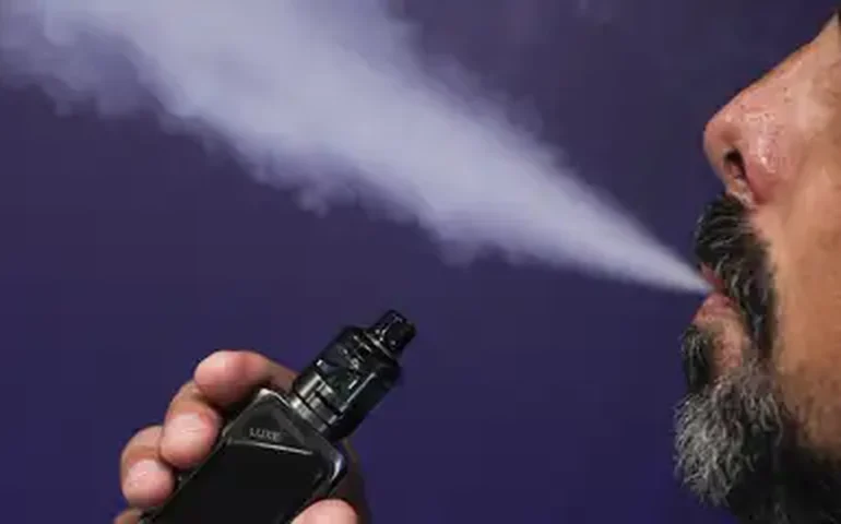 Vape: brasileiros associam o cigarro eletrônico à modernidade; mostra novo levantamento