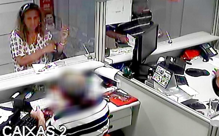 Polícia Civil divulga foto de estelionatária em Maceió