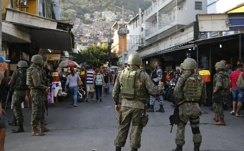 Uso excessivo da força e expansão de facções: a política de segurança pública está por um fio?