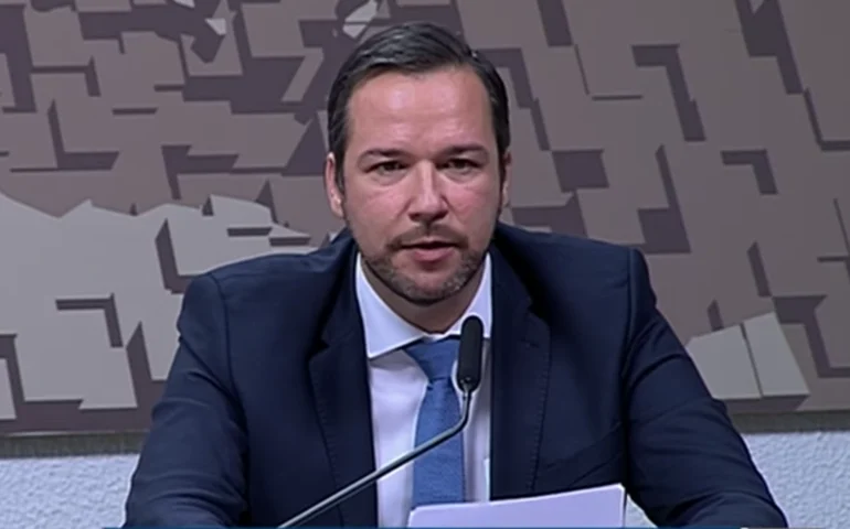 Gomes: há razões para imaginar que revolução de pagamentos responde por alta do PIB potencial