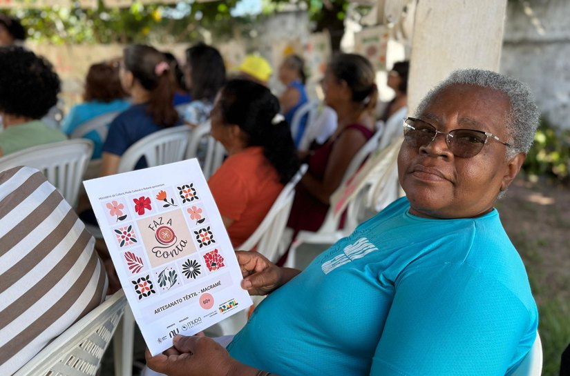 Grupo 60+ do Cras conclui projeto de oficina artística e educação financeira