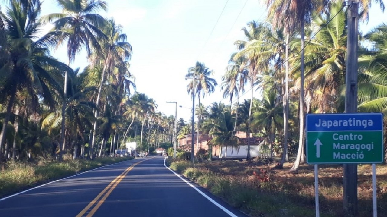 Governador entrega obras de pavimentação asfáltica em Japaratinga nesta quinta (19)