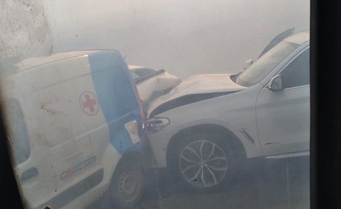 Engavetamento de veículos provocado por incêndio deixa vítimas em rodovia em Alagoas Engavetamento de veículos provocado por incêndio deixa vítimas em rodovia em Alagoas