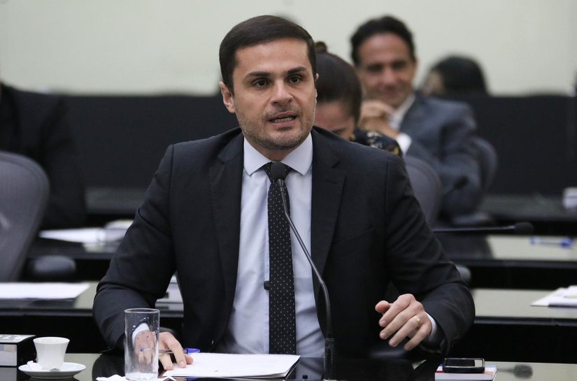 Sancionada lei de Alexandre Ayres que cria Política Pública da Saúde Bucal na Primeira Infância em AL
