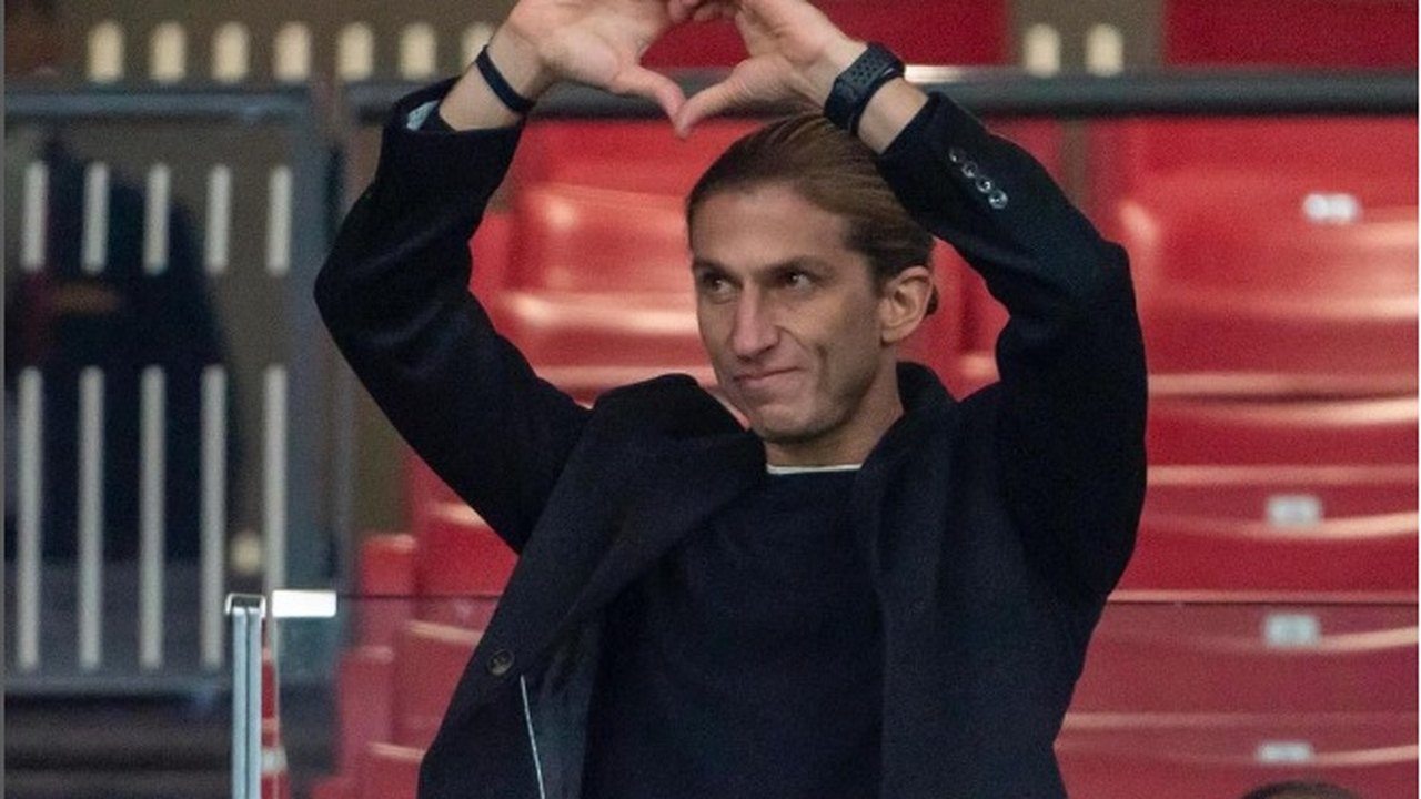 Filipe Luís é o novo técnico do Sub-17 do Flamengo