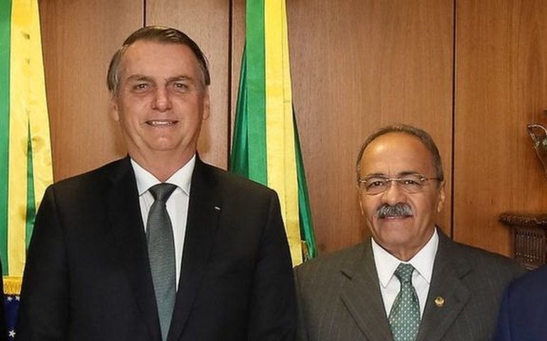 Conselho de ética do Senado abre processo contra senador flagrado com dinheiro na cueca