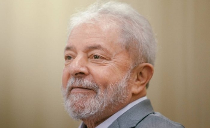 O ex-presidente Lula concedeu entrevista exclusiva à Folha e ao jornal El País, na sede da Polícia Federal, em Curitiba