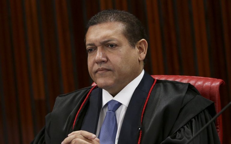 TSE elege Nunes Marques presidente; Mendonça será vice-presidente