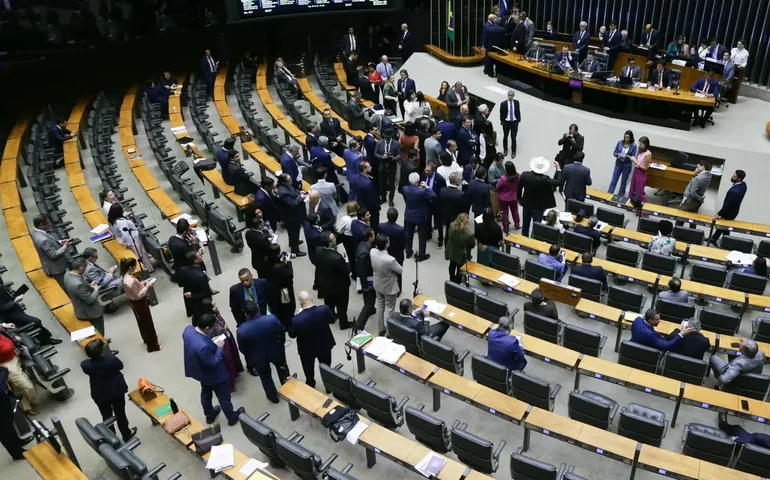 Pacote de ajuste fiscal será votado na Câmara e no Senado nesta quinta