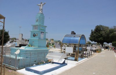 Prefeitura de Arapiraca estípula prazo para reforma e limpeza de túmulos para o Dia dos Finados