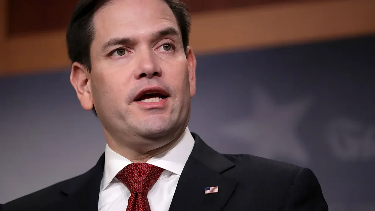 Trump informa ao senador Marco Rubio de que ele não será seu vice