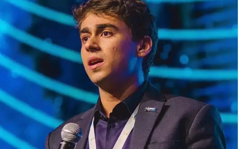 Nikolas Ferreira assume presidência do PL em Belo Horizonte após polêmica na Câmara