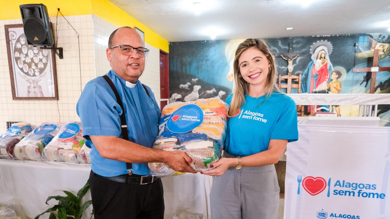 Alagoas Sem Fome: instituição que acolhe crianças e adolescentes dependentes químicos recebe doação do programa