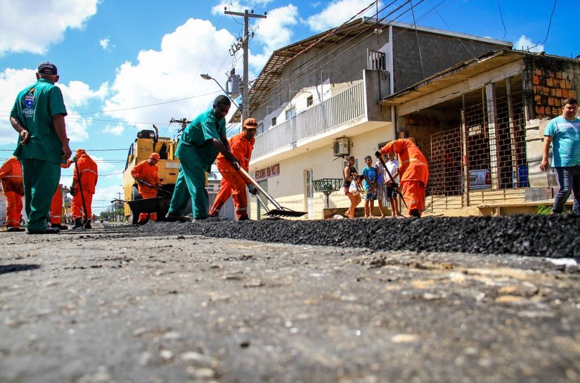 Infraestrutura: Clima Bom recebe obras de pavimentação