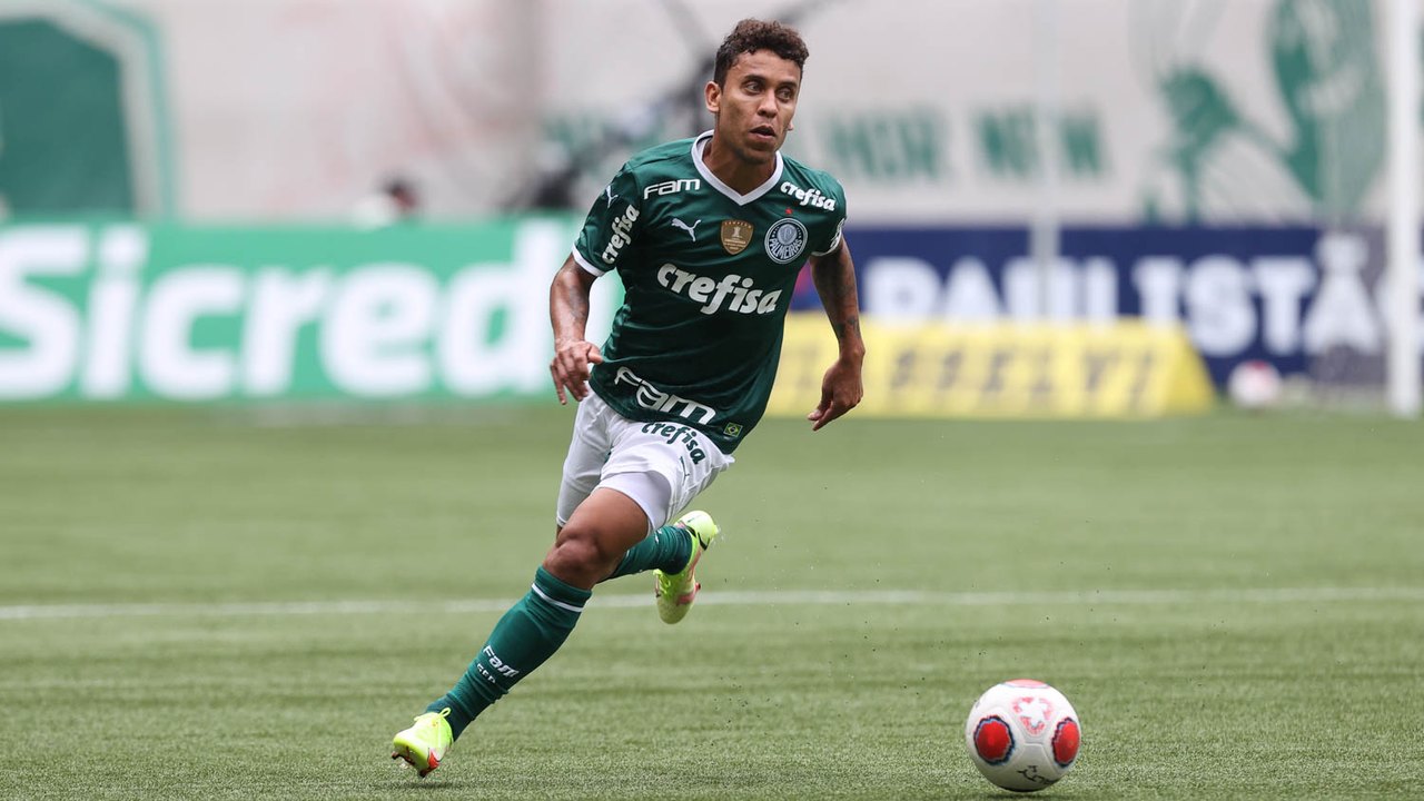 Palmeiras dá os parabéns pelos 35 anos e anuncia a renovação do contrato de Marcos Rocha