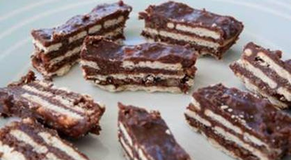 Torrone feito com biscoito Cream Cracker