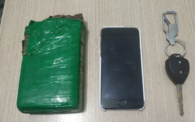 Em ações distintas, 4º BPM e 3ª Companhia Independente registram apreensões de drogas