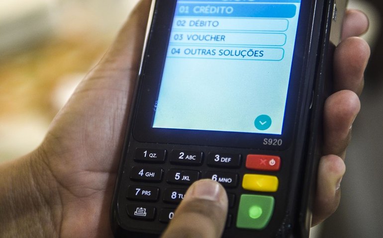 INSS reduz juros do crédito consignado para aposentados e pensionistas