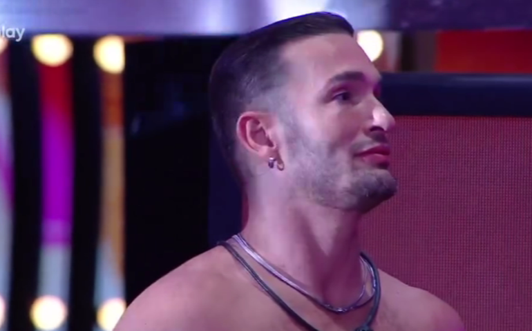 Diego Hypolito lamenta por se sentir ignorado por Maike no 'BBB 25': 'Não me dá abertura'