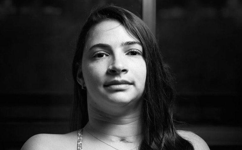 Vivi para contar: 'Se eu deitar de barriga, não sei o que está rolando', diz Laís Souza sobre abuso de cuidador